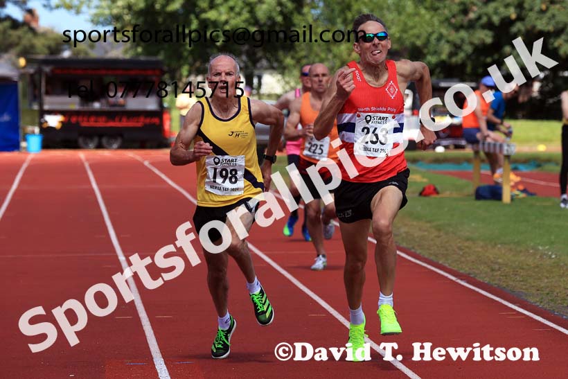 Mens 800 metres, 2024 NE Masters Track and Field Champs., Monkton Stadium, Jarrow.  Photo: David T. Hewitson/Sports for All Pics